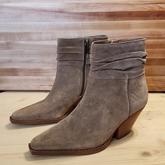 VINCE CAMUTO SLOUCHED LEATHER WESTERN BOOTS WOMANS 5 TAN SUEDE MADE IN BRAZIL - Picture 3 of 16